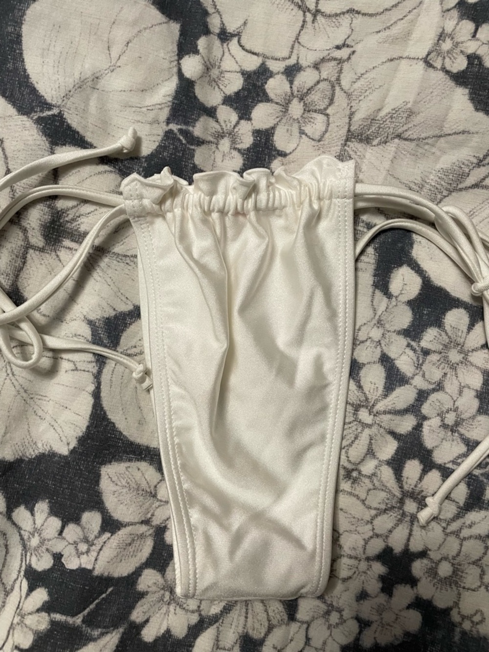 New White Brazilian bikini bottom with Adjustable Ties Thong XS - Picture 5 of 5